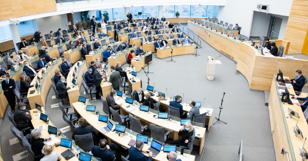 Seimo opozicija vienijasi: nepritars Vyriausybės 2021 metų veiklos ataskaitai